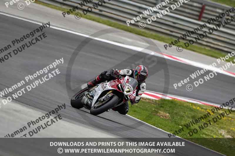 cadwell no limits trackday;cadwell park;cadwell park photographs;cadwell trackday photographs;enduro digital images;event digital images;eventdigitalimages;navarra;no limits trackdays;peter wileman photography;racing digital images;trackday digital images;trackday photos